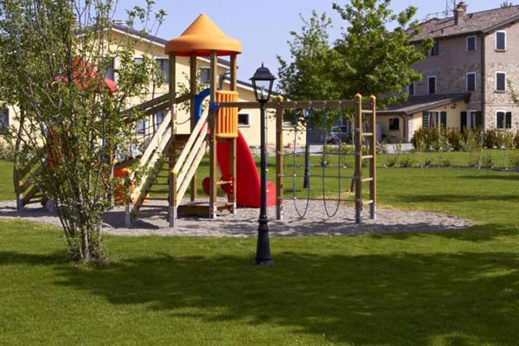 Agriturismo Il Brugnolo Scandiano Kültér fotó