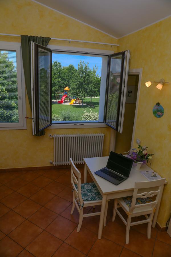 Agriturismo Il Brugnolo Scandiano Kültér fotó