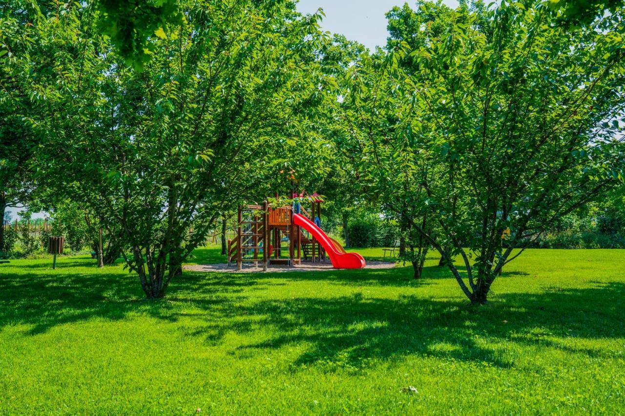 Agriturismo Il Brugnolo Scandiano Kültér fotó